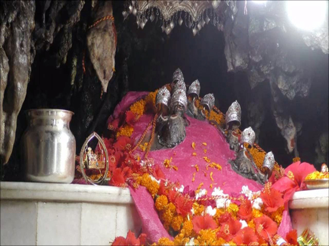 travel agency in pahlagham